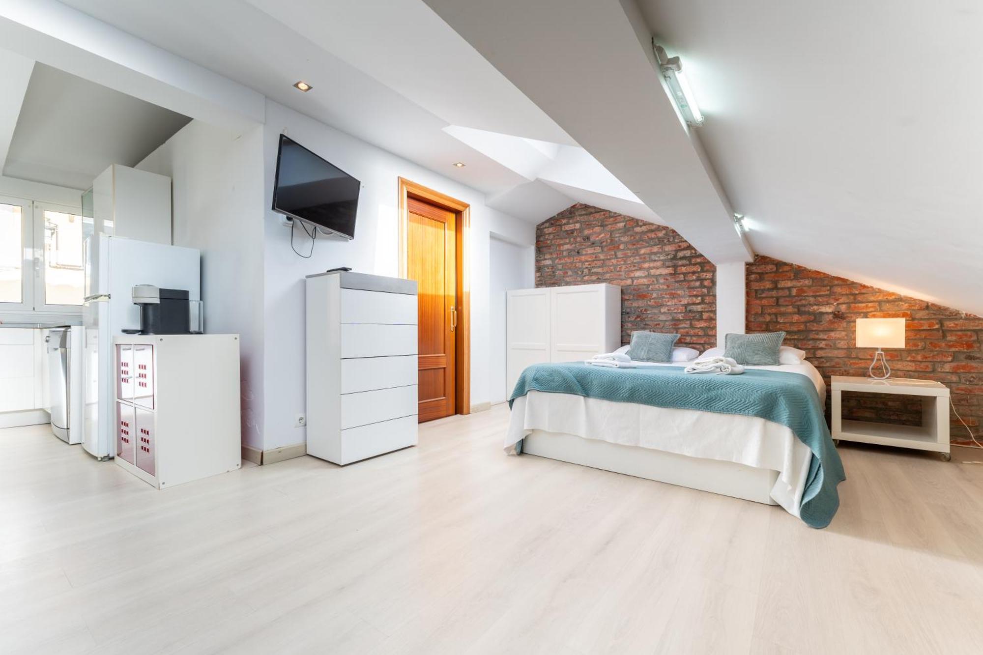 Loft En Calle Emblematica By Urbanhosting Santander Eksteriør billede