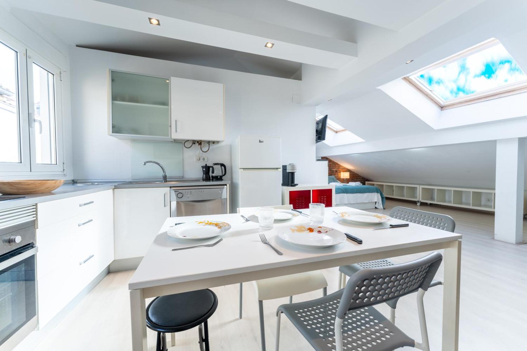 Loft En Calle Emblematica By Urbanhosting Santander Eksteriør billede